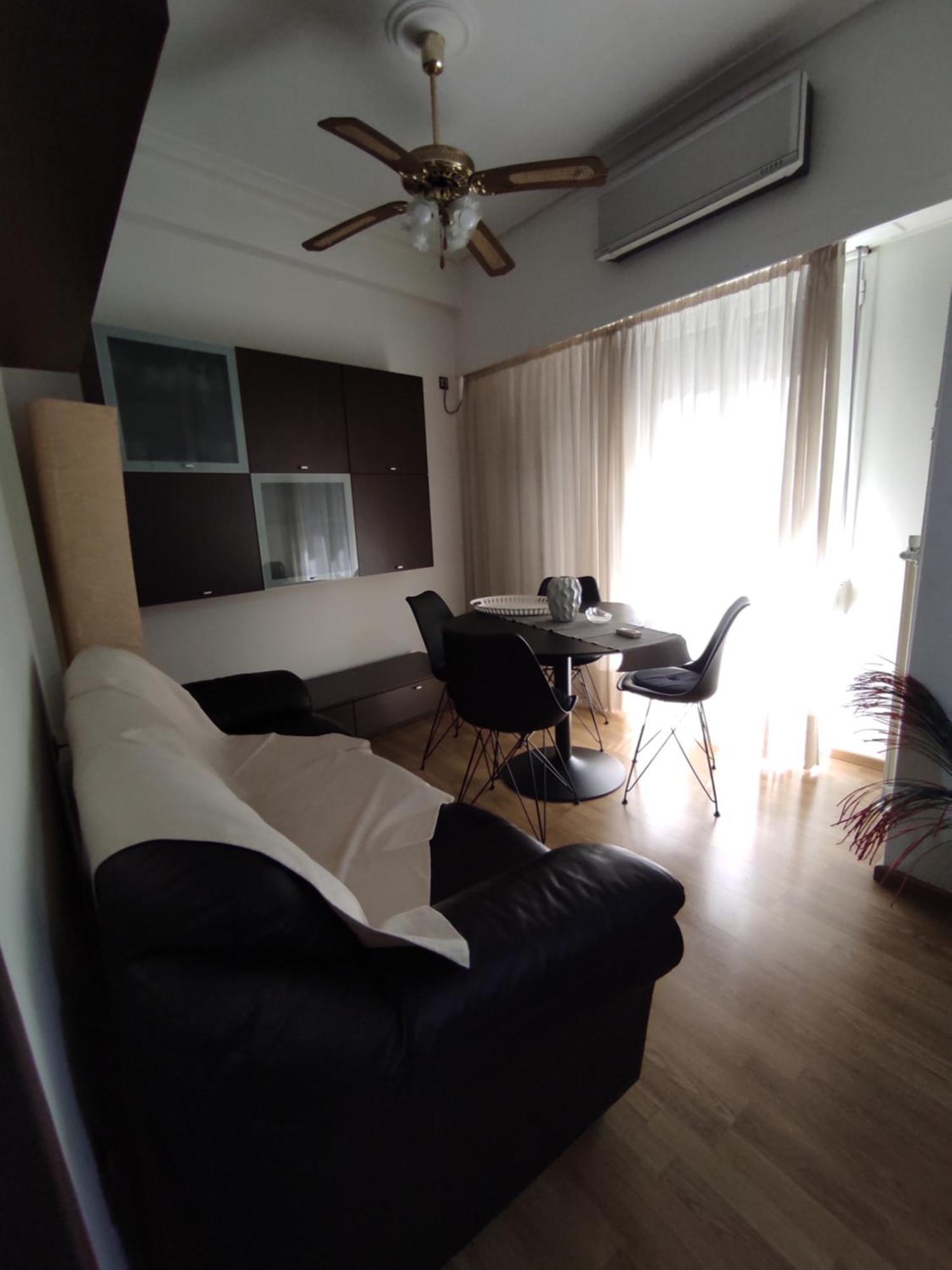 Cosy Apartment On Dragon Street เอเธนส์ ภายนอก รูปภาพ