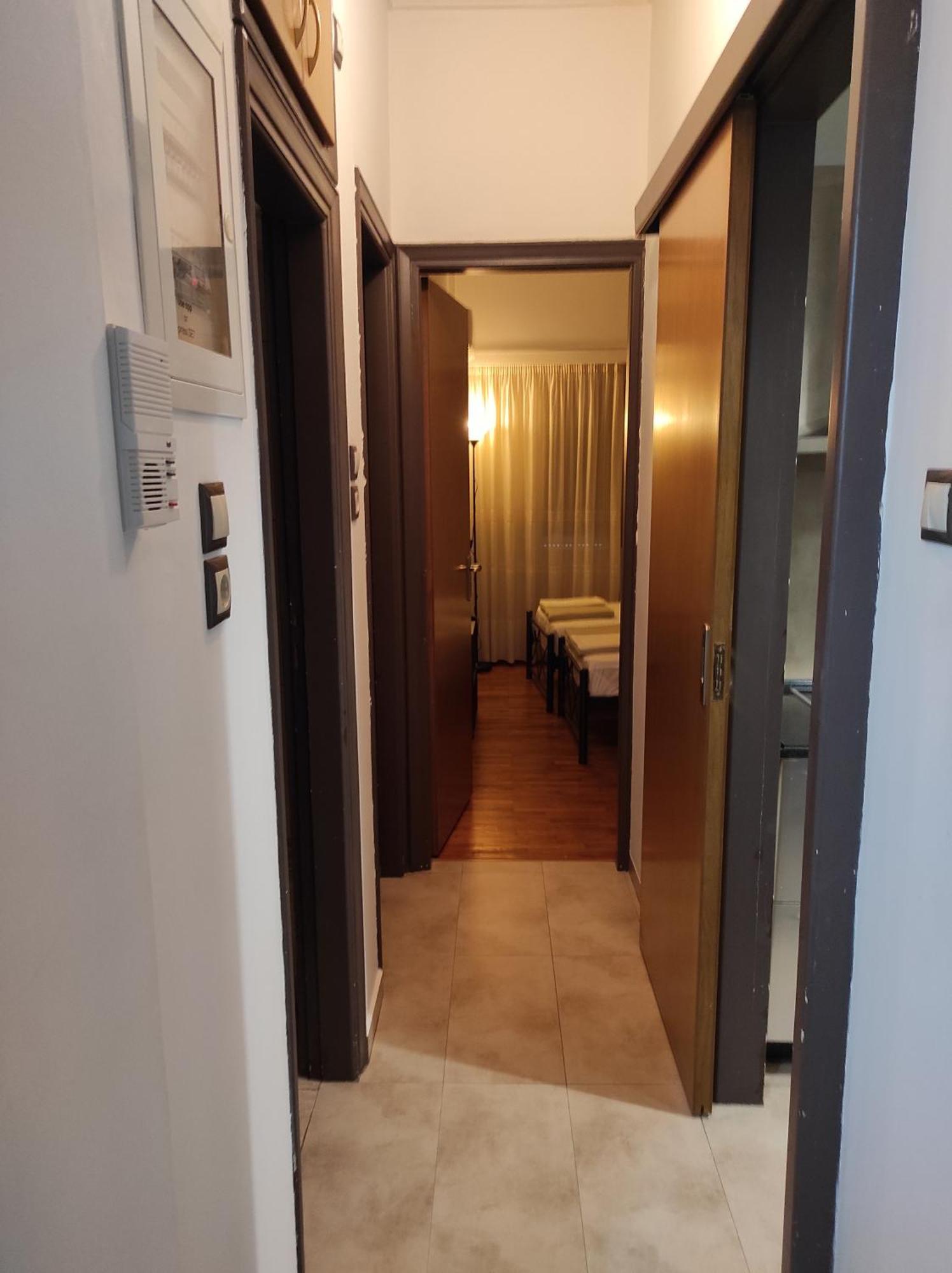 Cosy Apartment On Dragon Street เอเธนส์ ภายนอก รูปภาพ