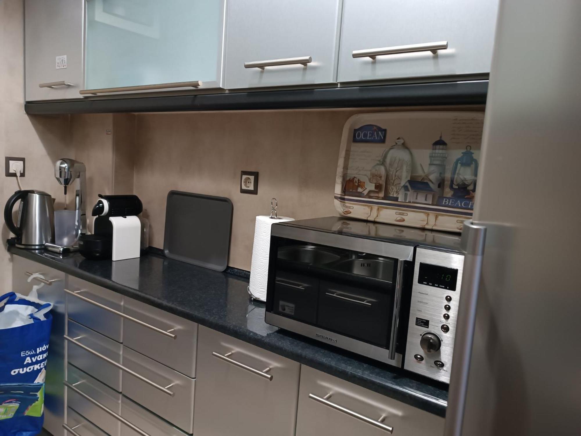 Cosy Apartment On Dragon Street เอเธนส์ ภายนอก รูปภาพ