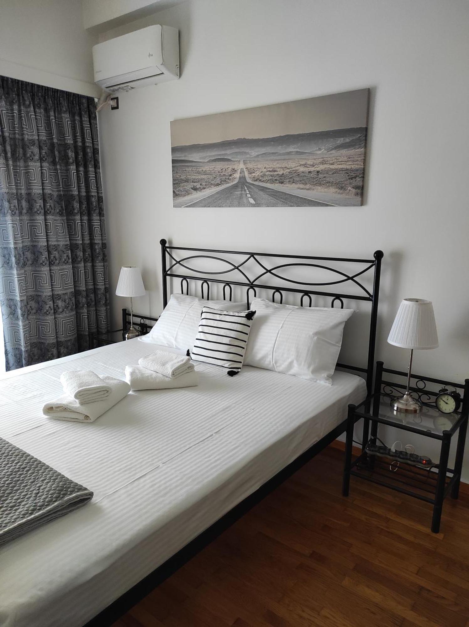 Cosy Apartment On Dragon Street เอเธนส์ ภายนอก รูปภาพ
